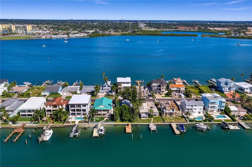 For Sale: $948,000 (0.17 acres)