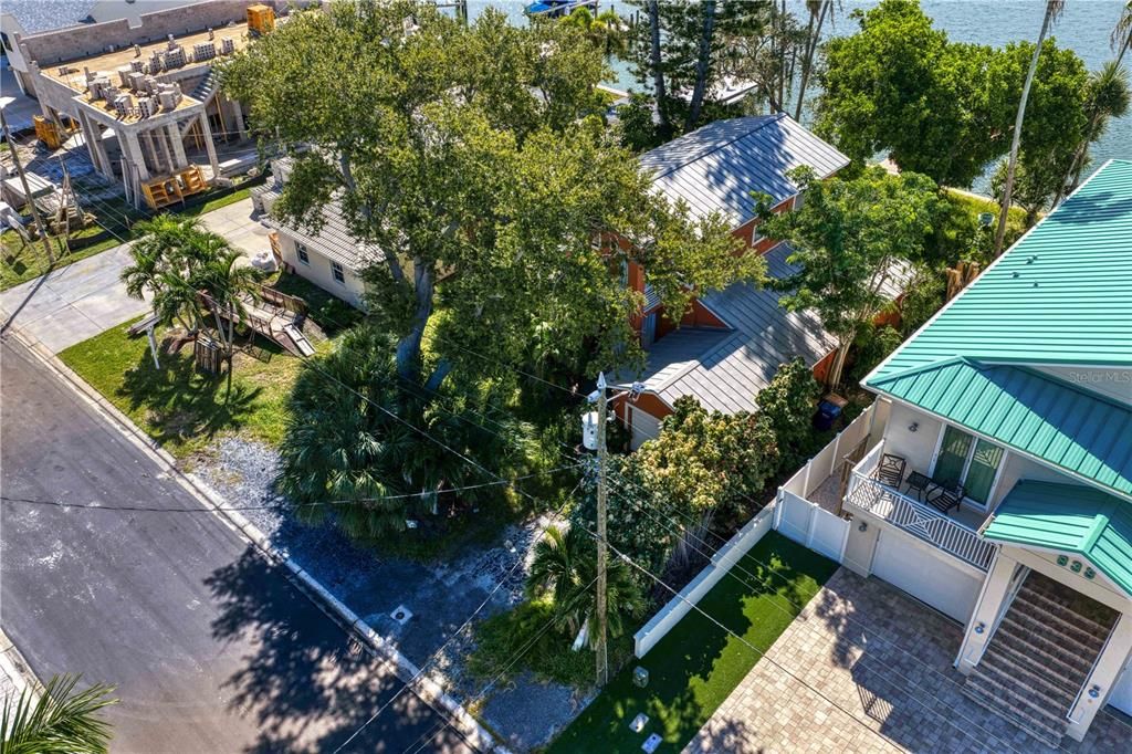 For Sale: $948,000 (0.17 acres)