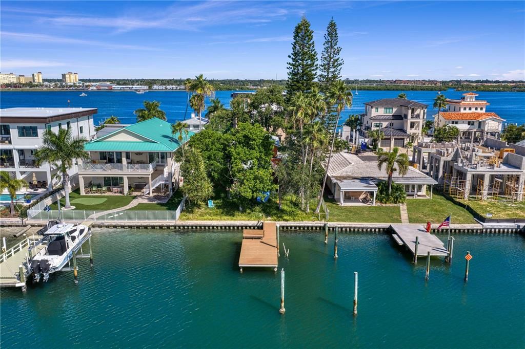 For Sale: $948,000 (0.17 acres)
