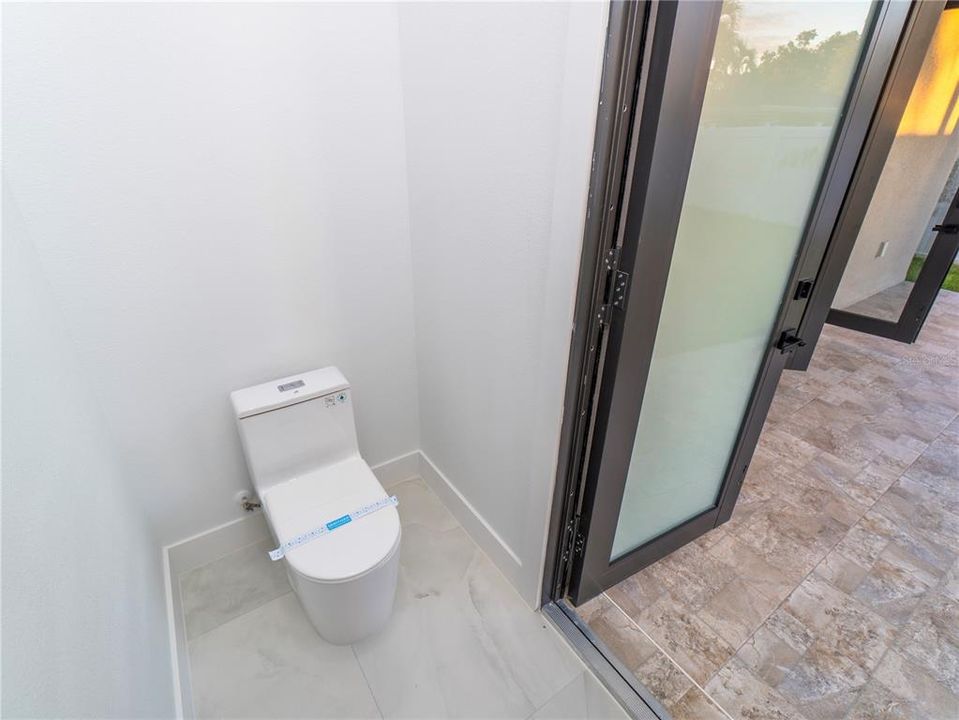 For Sale: $619,900 (3 beds, 2 baths, 2025 Square Feet)