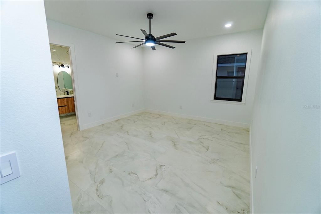 For Sale: $619,900 (3 beds, 2 baths, 2025 Square Feet)