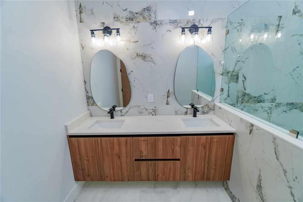 For Sale: $619,900 (3 beds, 2 baths, 2025 Square Feet)