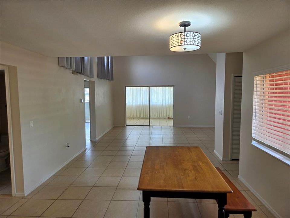 For Rent: $1,800 (2 beds, 2 baths, 1258 Square Feet)