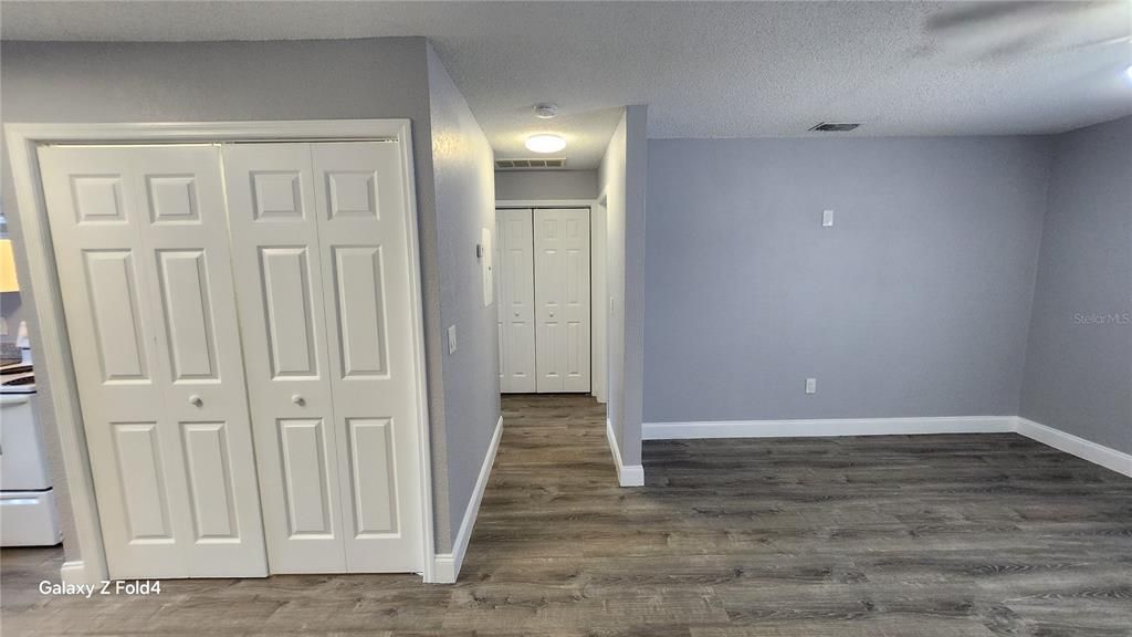 For Rent: $1,295 (2 beds, 1 baths, 950 Square Feet)