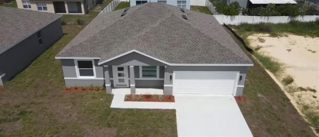 For Rent: $2,600 (4 beds, 2 baths, 1800 Square Feet)