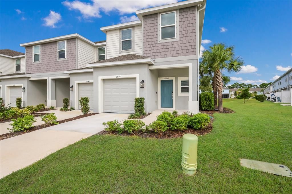 For Sale: $347,500 (3 beds, 2 baths, 1553 Square Feet)