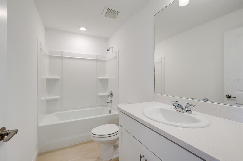 For Sale: $347,500 (3 beds, 2 baths, 1553 Square Feet)