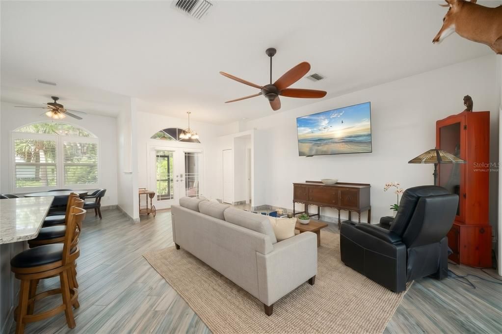 En Venta: $789,000 (3 camas, 2 baños, 1891 Pies cuadrados)