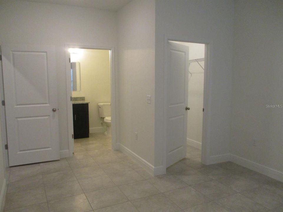For Rent: $1,525 (3 beds, 2 baths, 1201 Square Feet)