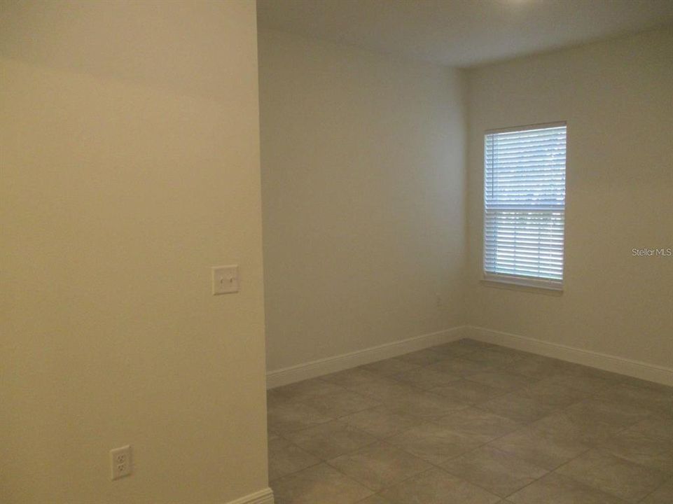 For Rent: $1,525 (3 beds, 2 baths, 1201 Square Feet)