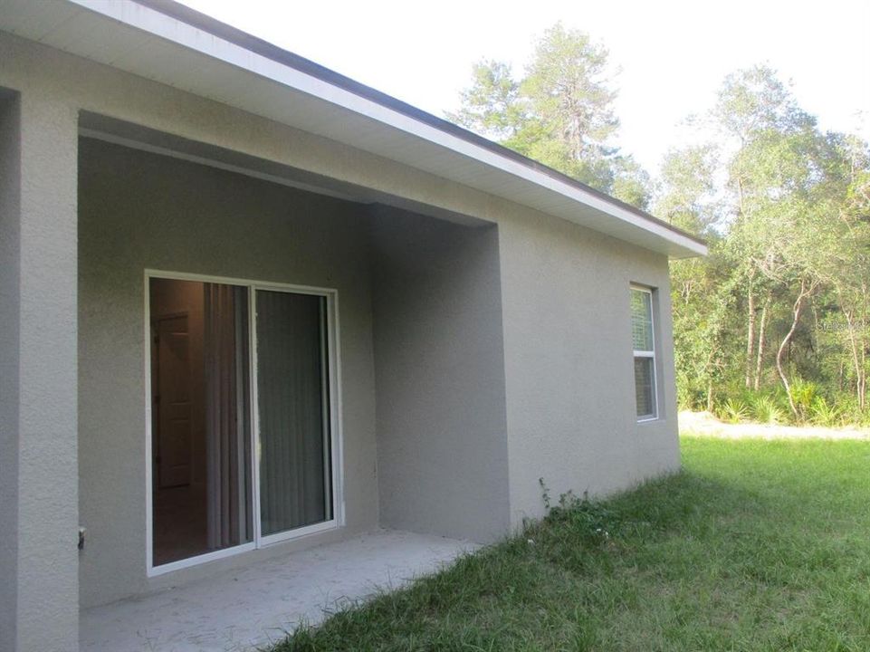 For Rent: $1,525 (3 beds, 2 baths, 1201 Square Feet)
