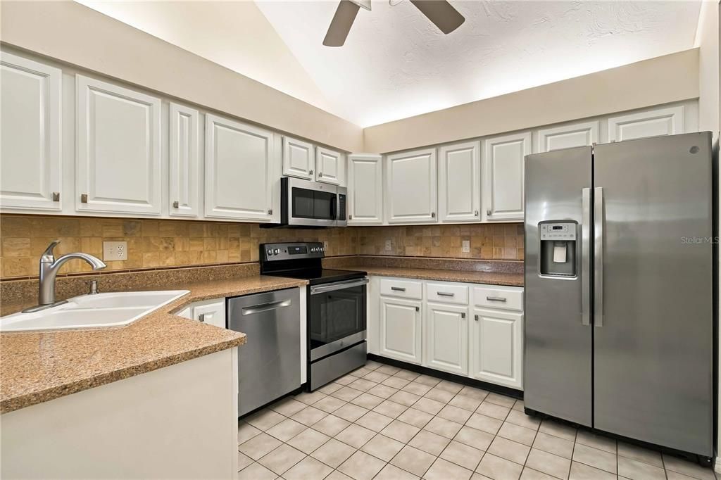 For Sale: $264,900 (3 beds, 2 baths, 1350 Square Feet)