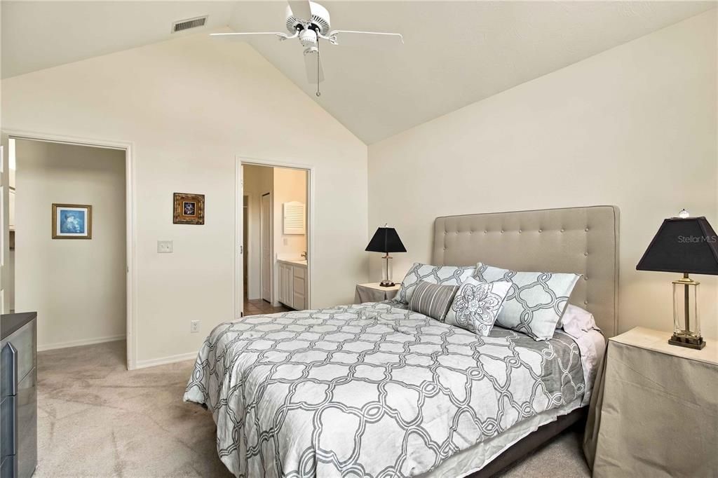 For Sale: $264,900 (3 beds, 2 baths, 1350 Square Feet)