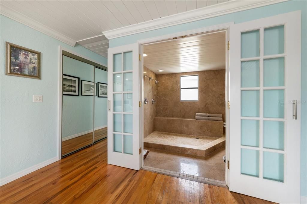 For Sale: $975,000 (2 beds, 0 baths, 2114 Square Feet)