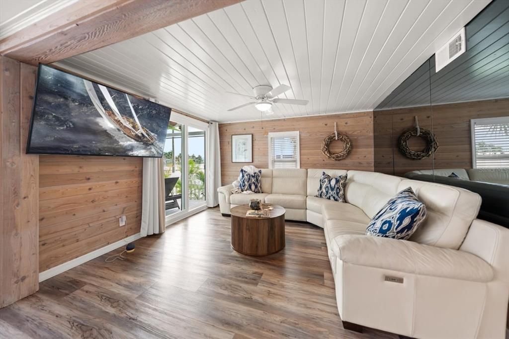 For Sale: $975,000 (2 beds, 0 baths, 2114 Square Feet)