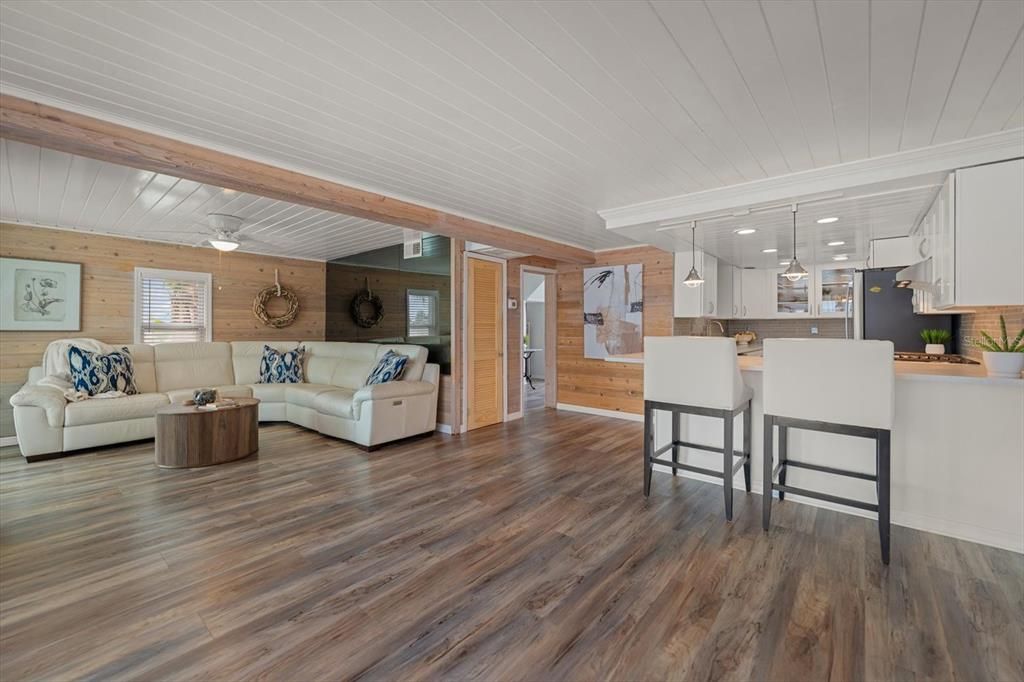 For Sale: $975,000 (2 beds, 0 baths, 2114 Square Feet)