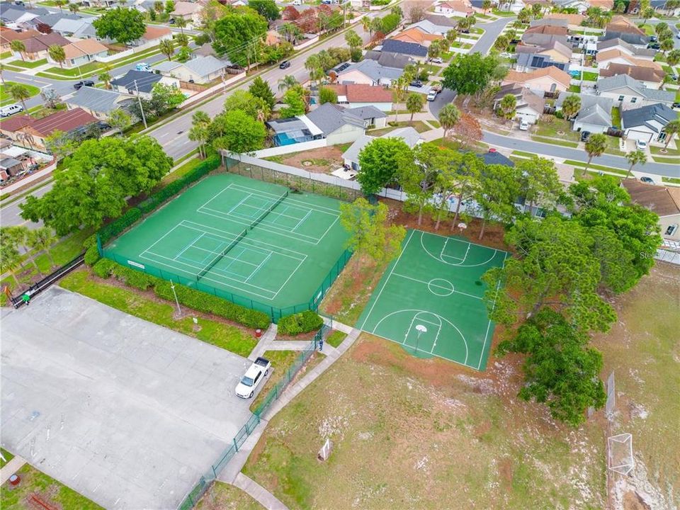For Sale: $364,999 (2 beds, 2 baths, 1330 Square Feet)