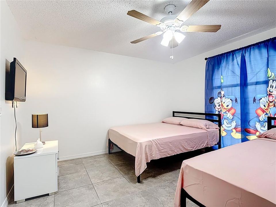 For Sale: $364,999 (2 beds, 2 baths, 1330 Square Feet)