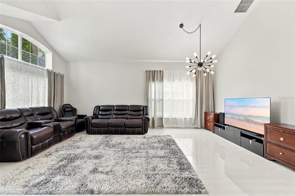 For Sale: $469,000 (4 beds, 2 baths, 2398 Square Feet)