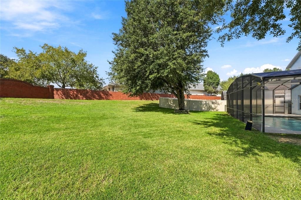 For Sale: $469,000 (4 beds, 2 baths, 2398 Square Feet)