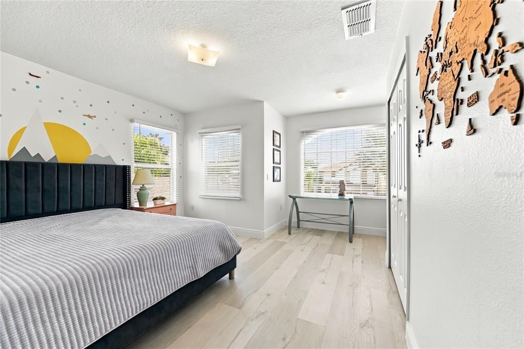 For Sale: $469,000 (4 beds, 2 baths, 2398 Square Feet)