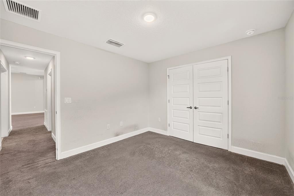 For Sale: $349,900 (4 beds, 3 baths, 2300 Square Feet)