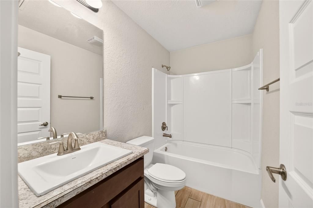 For Sale: $349,900 (4 beds, 3 baths, 2300 Square Feet)