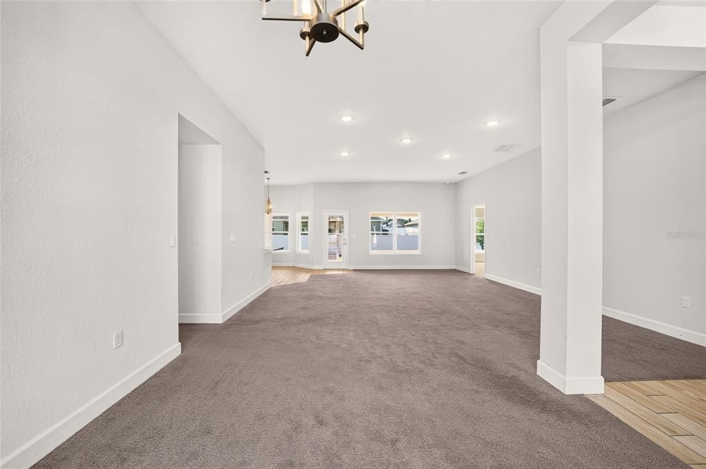 For Sale: $349,900 (4 beds, 3 baths, 2300 Square Feet)
