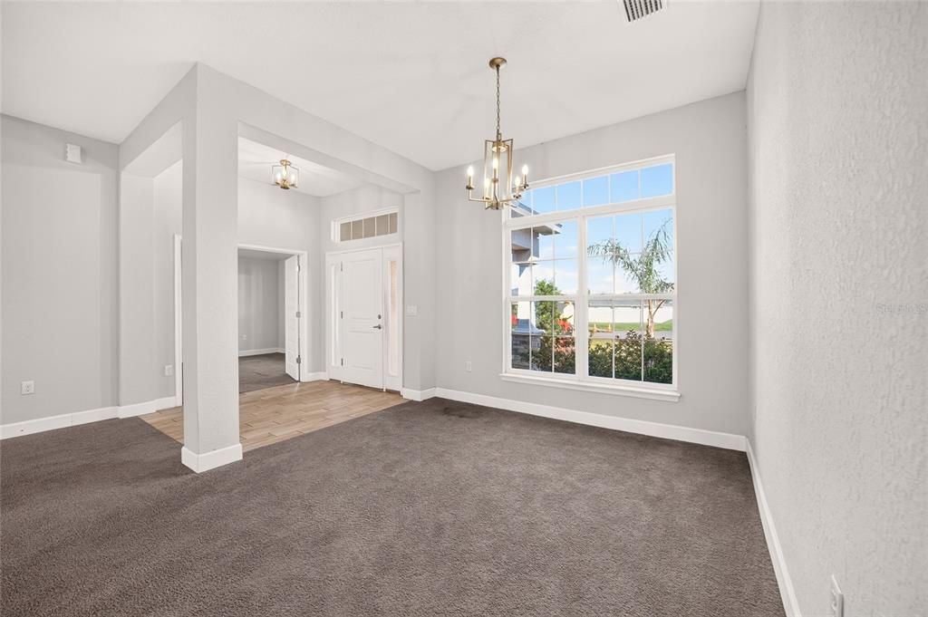 For Sale: $349,900 (4 beds, 3 baths, 2300 Square Feet)