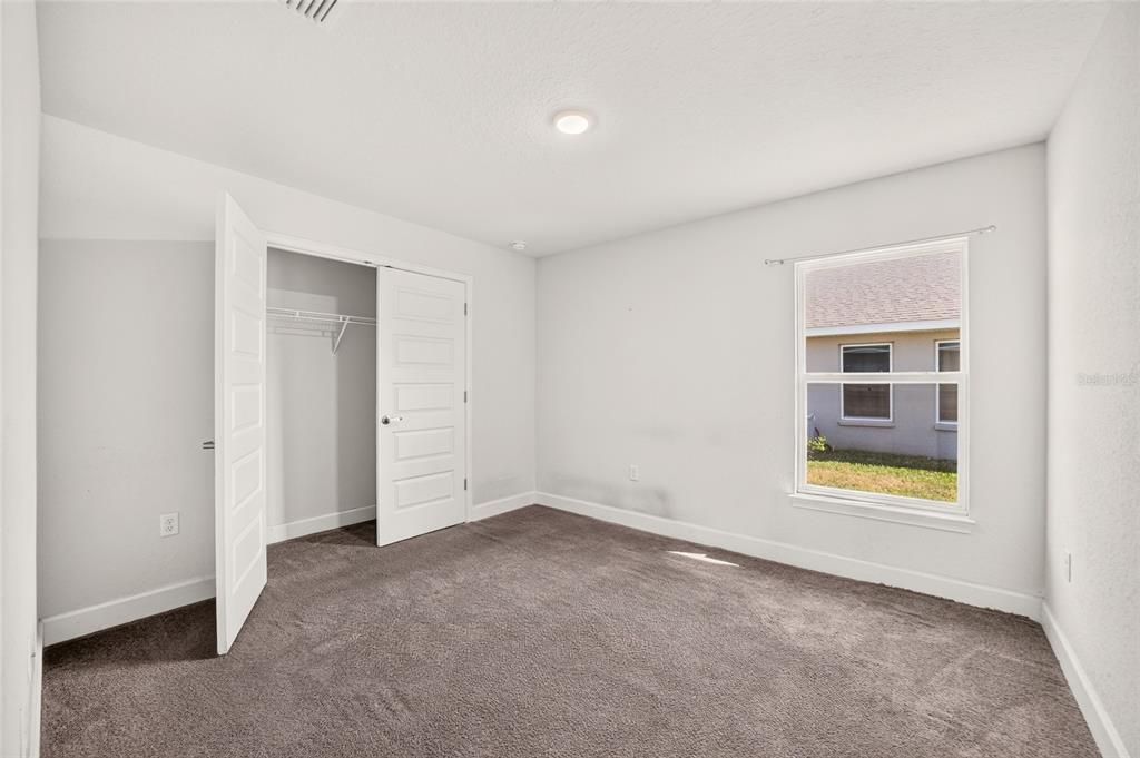 For Sale: $349,900 (4 beds, 3 baths, 2300 Square Feet)