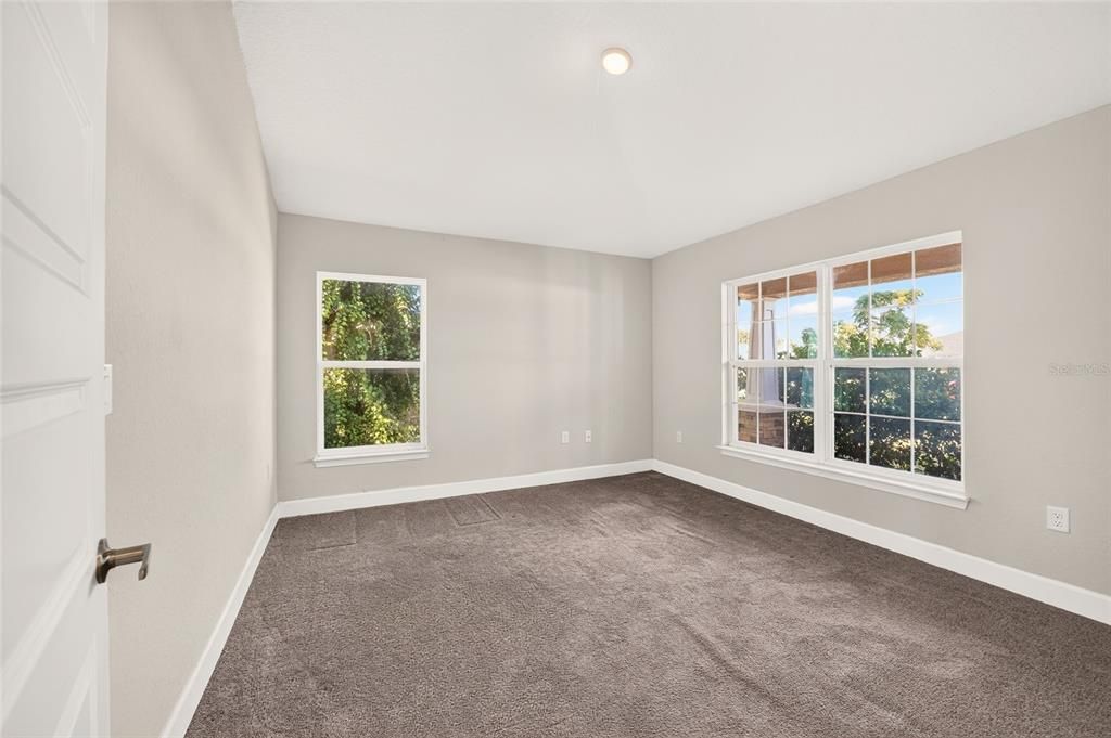 For Sale: $349,900 (4 beds, 3 baths, 2300 Square Feet)