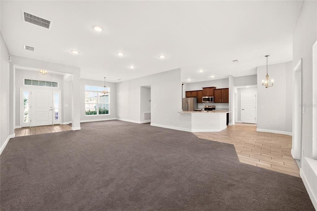 For Sale: $349,900 (4 beds, 3 baths, 2300 Square Feet)