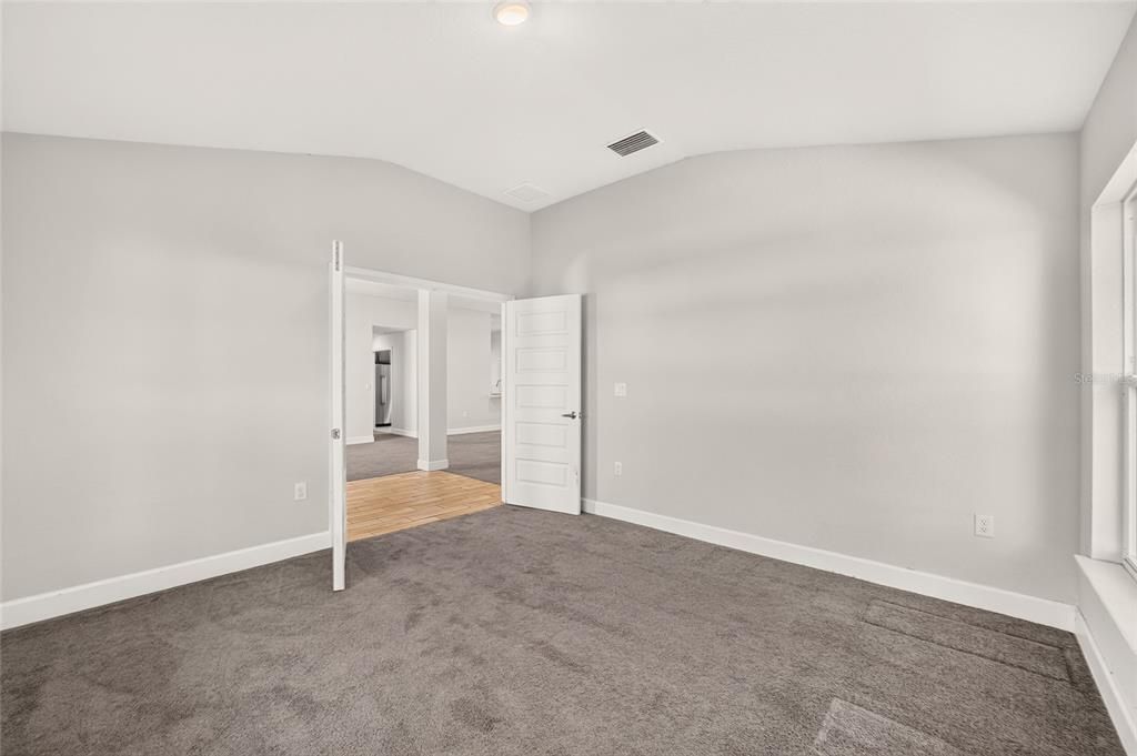 For Sale: $349,900 (4 beds, 3 baths, 2300 Square Feet)