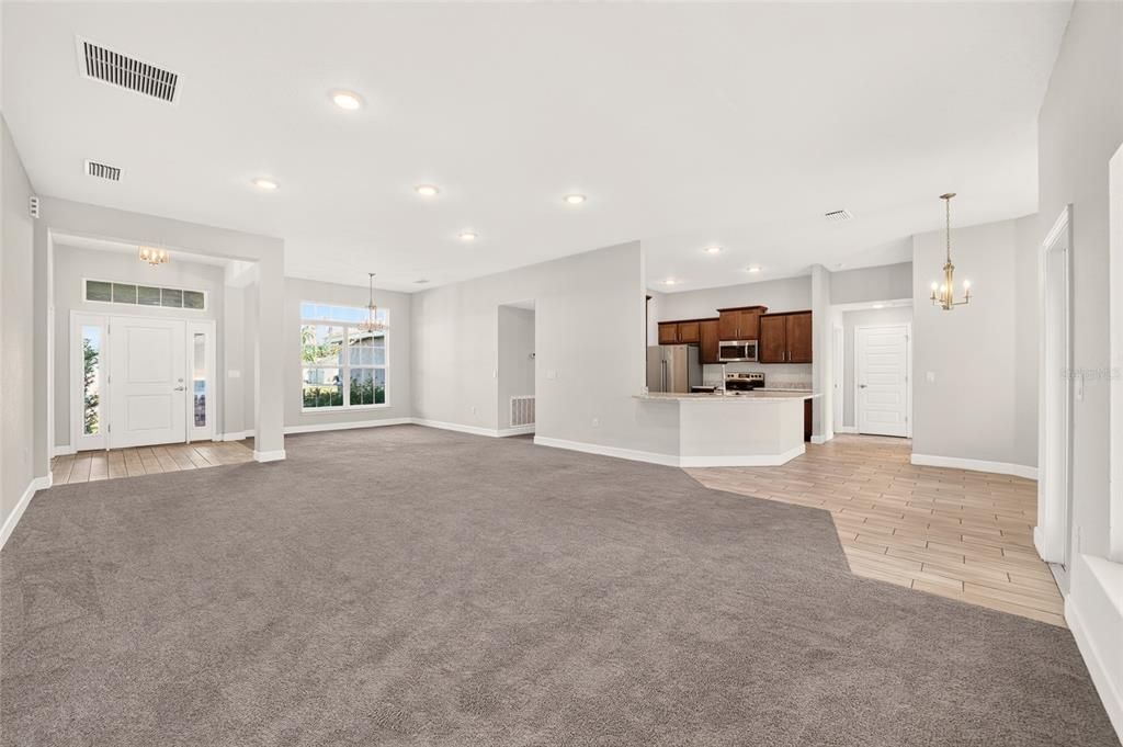 For Sale: $349,900 (4 beds, 3 baths, 2300 Square Feet)