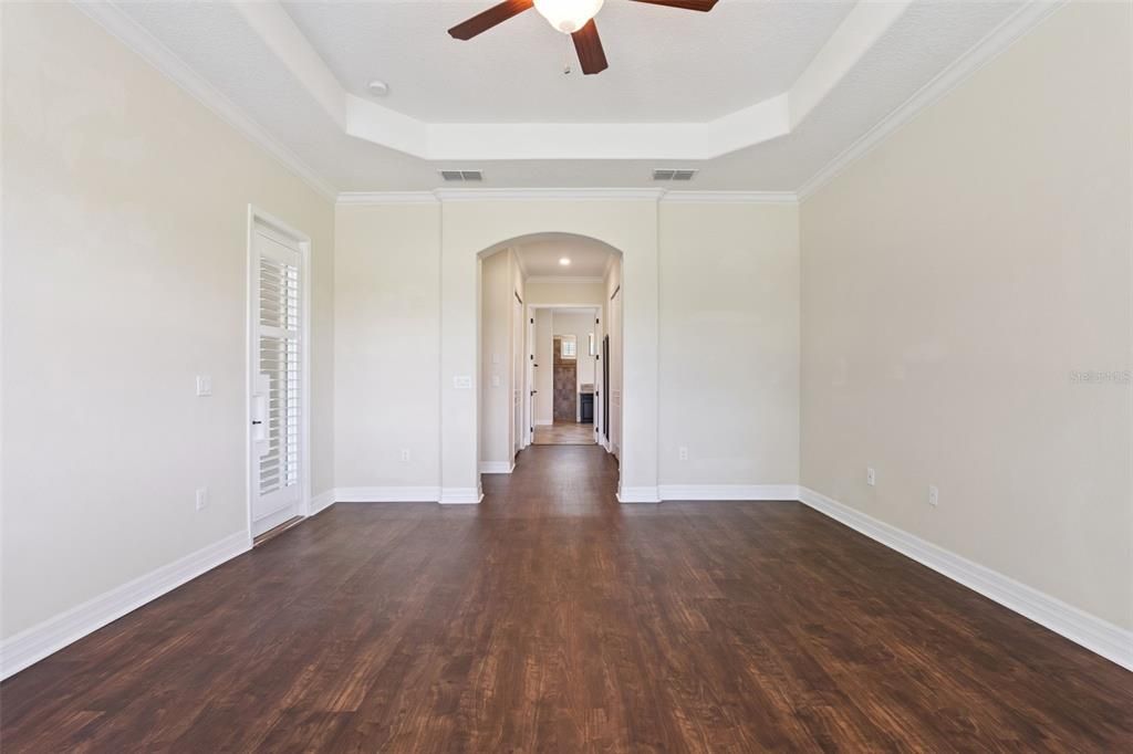 For Sale: $860,000 (4 beds, 2 baths, 3216 Square Feet)
