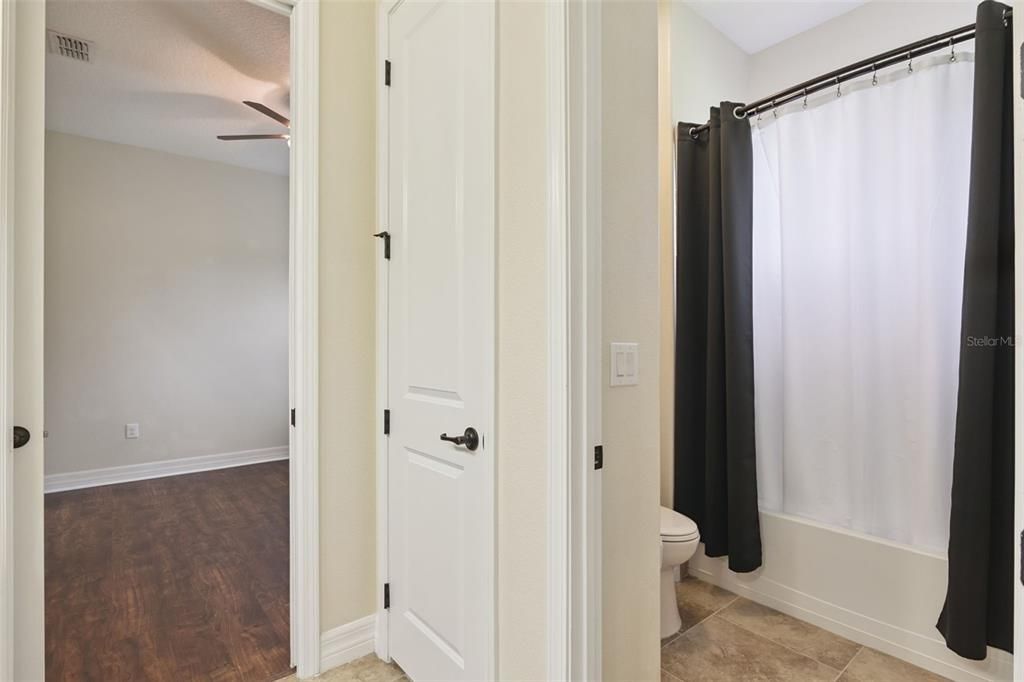 For Sale: $860,000 (4 beds, 2 baths, 3216 Square Feet)