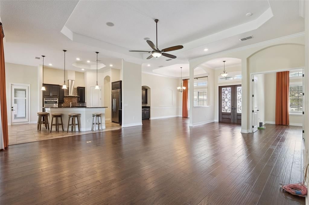 For Sale: $860,000 (4 beds, 2 baths, 3216 Square Feet)