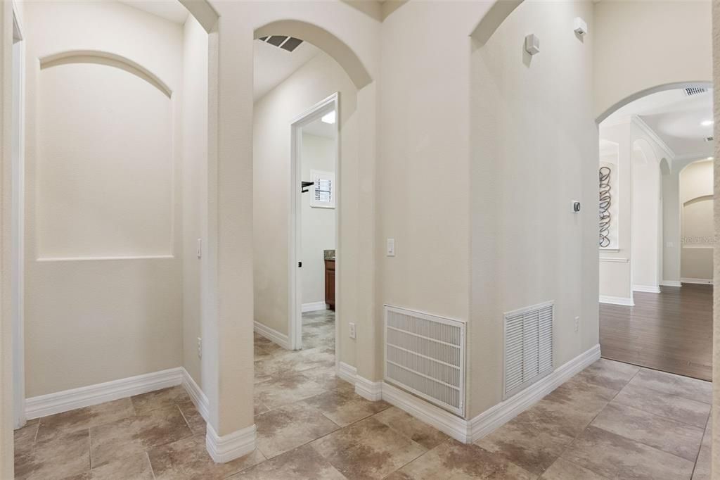 For Sale: $860,000 (4 beds, 2 baths, 3216 Square Feet)