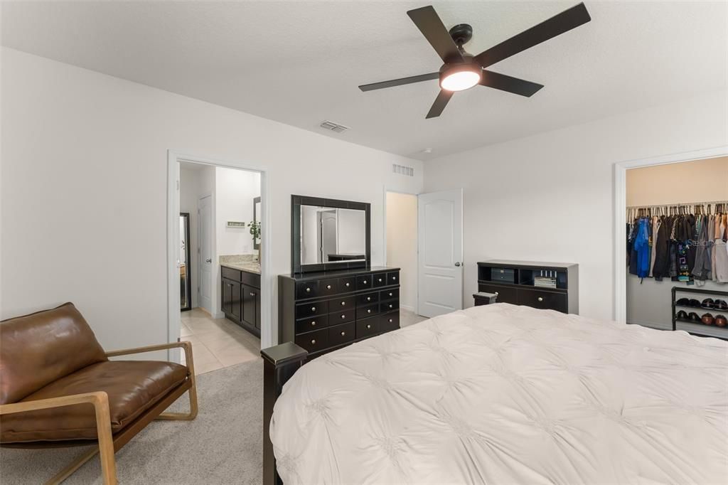 For Sale: $449,000 (4 beds, 2 baths, 2442 Square Feet)