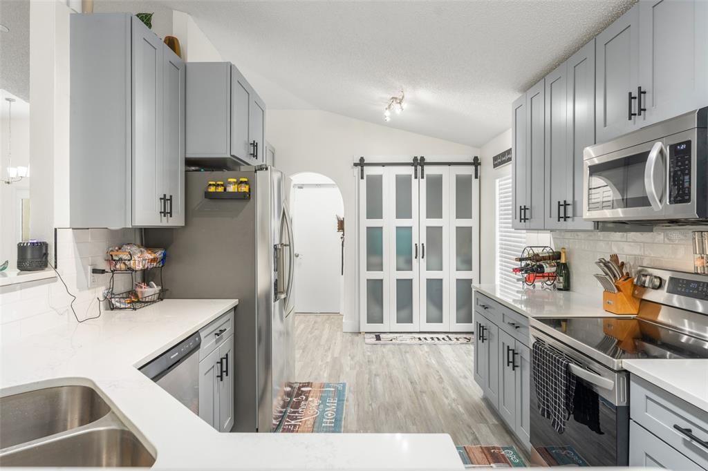 For Sale: $389,000 (3 beds, 2 baths, 1632 Square Feet)