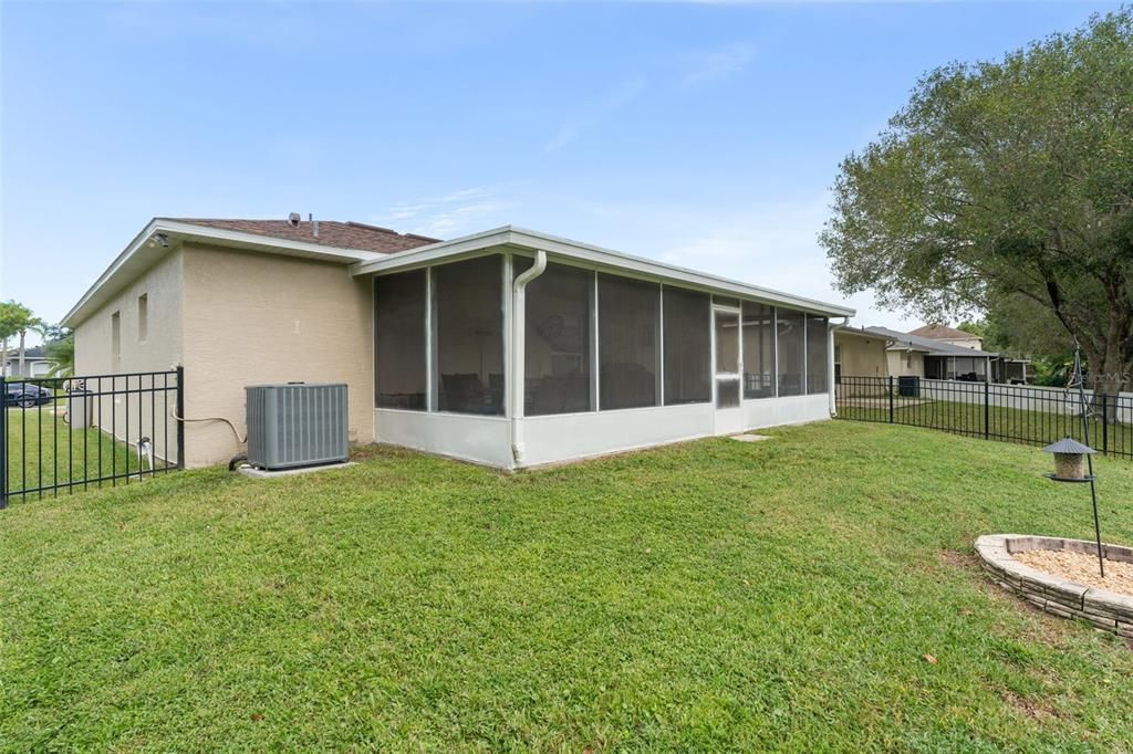 For Sale: $389,000 (3 beds, 2 baths, 1632 Square Feet)