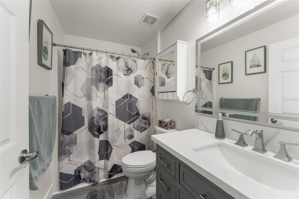 For Sale: $389,000 (3 beds, 2 baths, 1632 Square Feet)