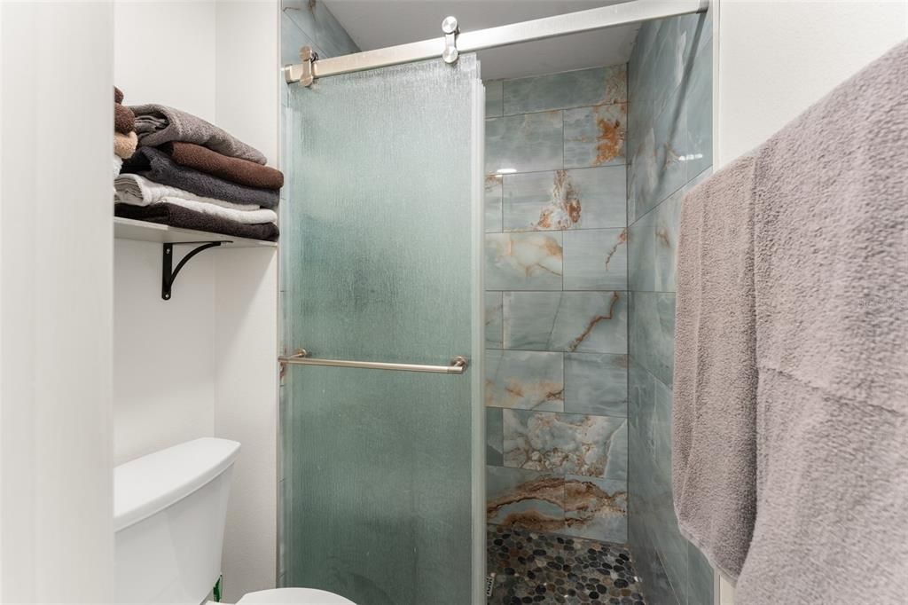 For Sale: $389,000 (3 beds, 2 baths, 1632 Square Feet)