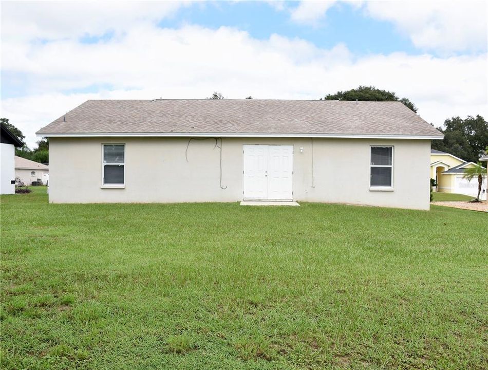 For Sale: $295,000 (3 beds, 2 baths, 1246 Square Feet)