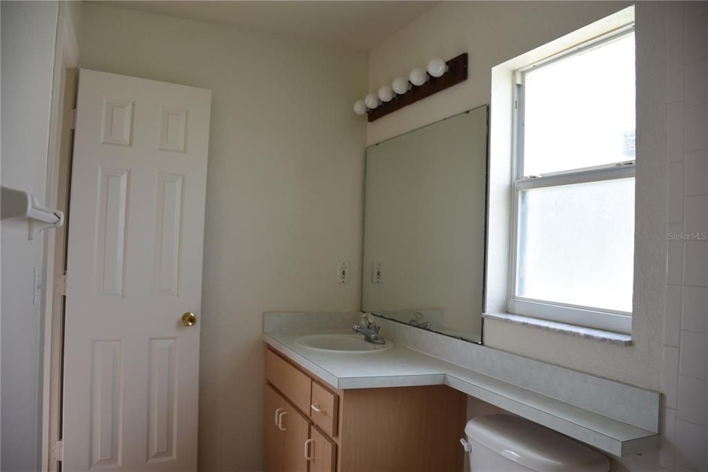 For Sale: $295,000 (3 beds, 2 baths, 1246 Square Feet)