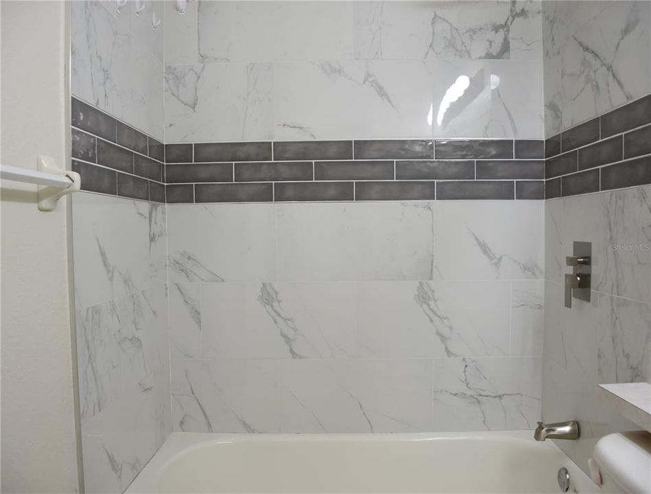 For Sale: $295,000 (3 beds, 2 baths, 1246 Square Feet)