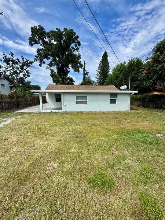 For Sale: $324,900 (3 beds, 2 baths, 1054 Square Feet)