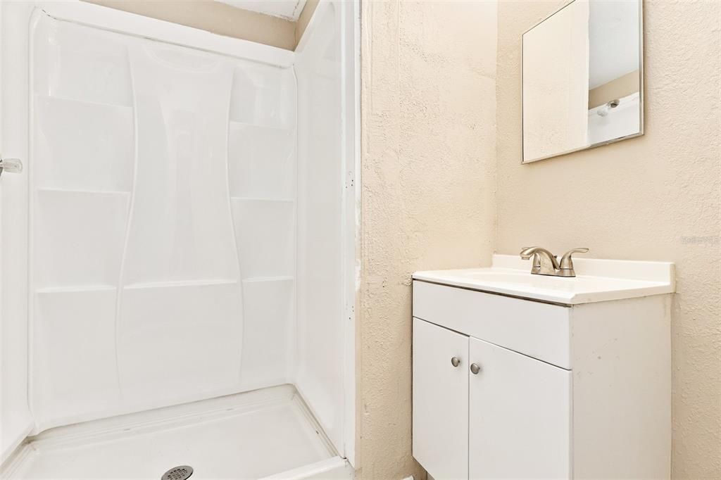 For Sale: $324,900 (3 beds, 2 baths, 1054 Square Feet)