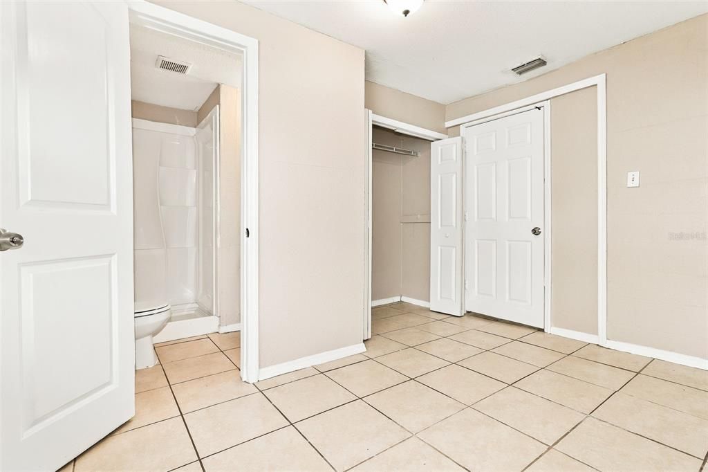 For Sale: $324,900 (3 beds, 2 baths, 1054 Square Feet)