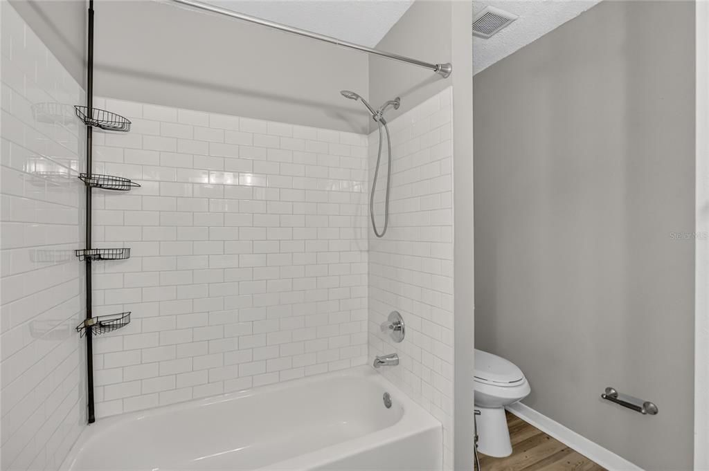 В аренду: $1,900 (2 спален, 2 ванн, 1492 Квадратных фут)